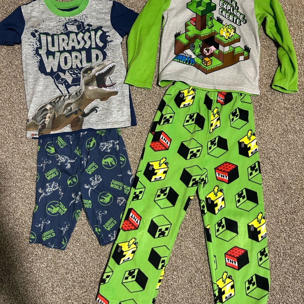 ‼️SOLD‼️ Boys pajama bundle size 8